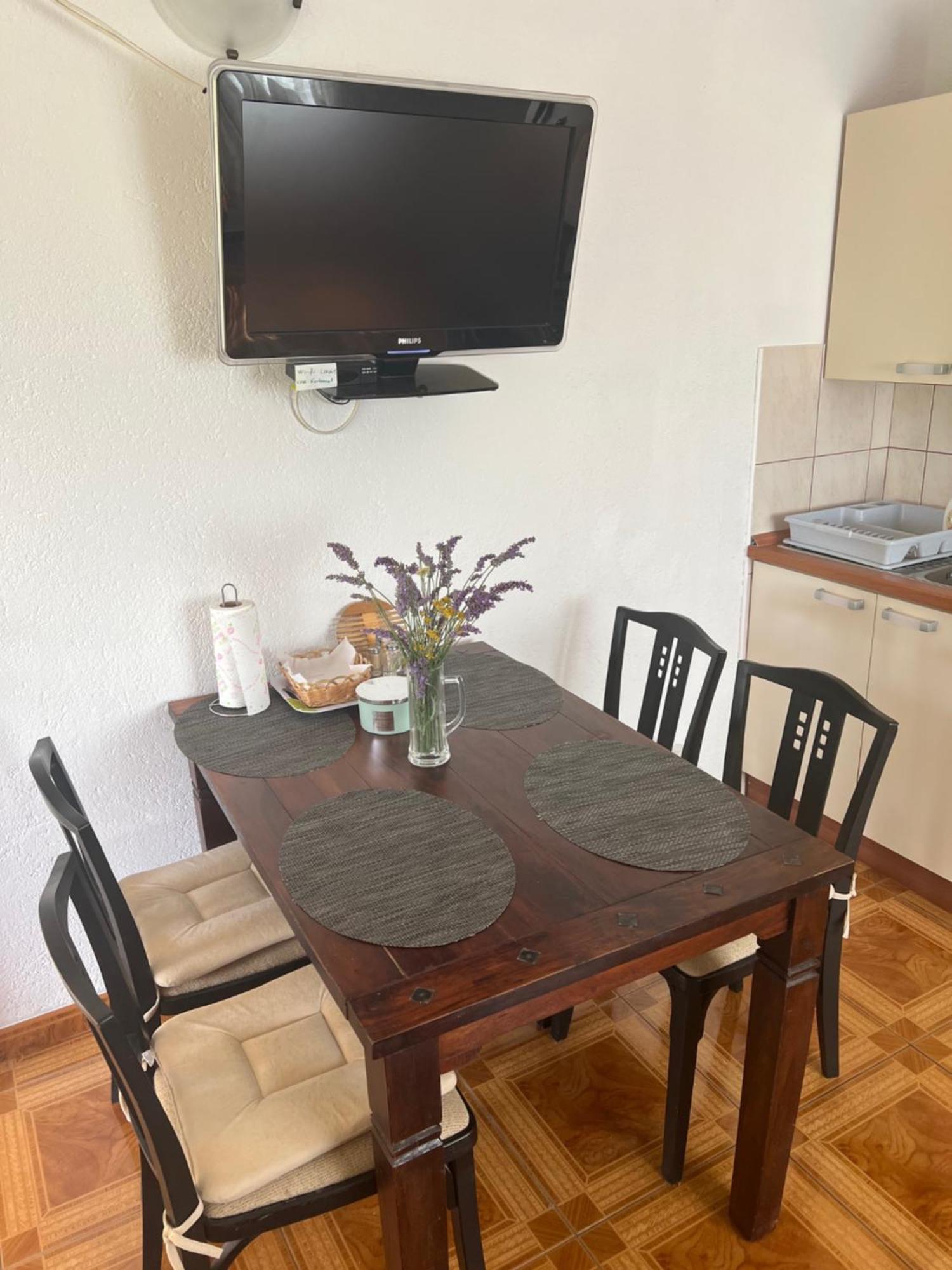 Apartmani Anna Vir Exteriér fotografie